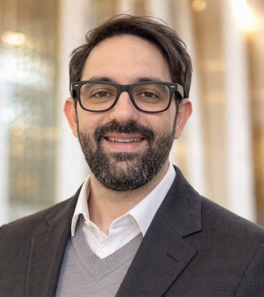 Photo of Dr. Mayzan Isied